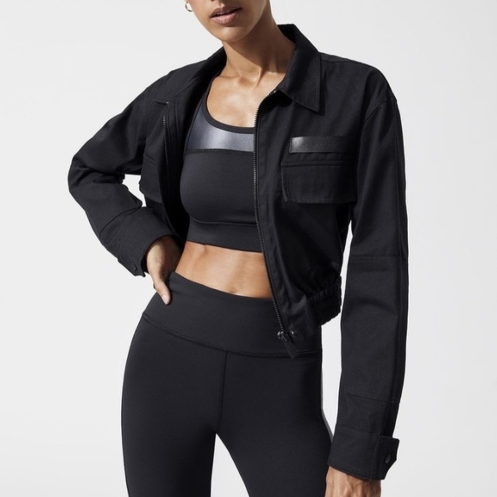 Alala Apex Cropped Utility Jacket in Black. Size XS